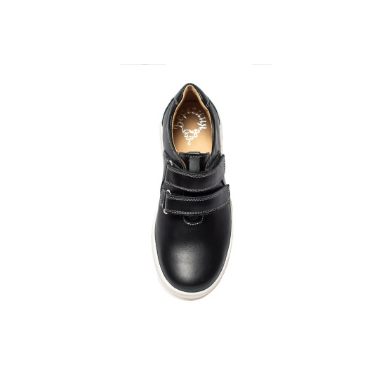 Semi-boots for schoolgirl