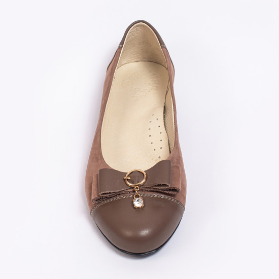 Shoes for schoolgirls